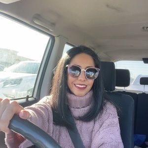 Meet your Posher, Maribel